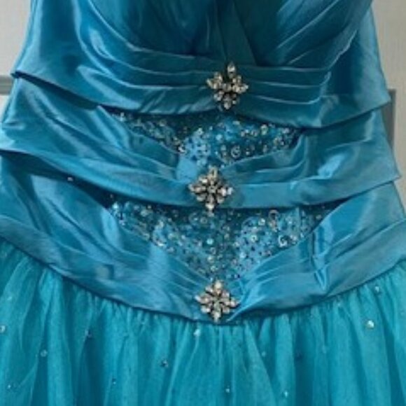 Flirt by Maggie Sottero Turquoise Sweetheart Gown - Picture 6 of 13